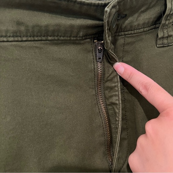 Old Navy High Waisted Chino Pants - Picture 4 of 12